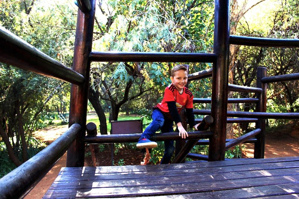 רסטנבורג Kedar Heritage Lodge, Conference Centre & Spa מראה חיצוני תמונה
